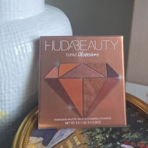 Huda Beauty Topaz Obsessions Eyeshadow Palette NWT